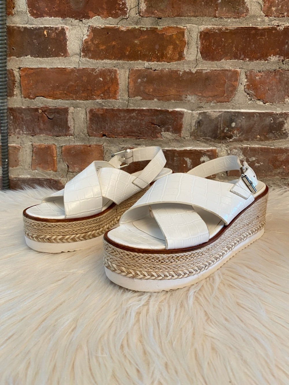 Vince Camuto Marietten Leather  Platform Wedges, Size 10 - Picture 4 of 16